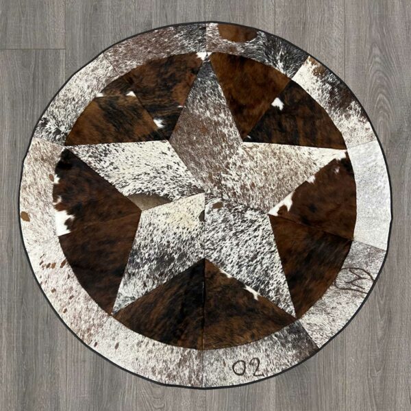 Cowhide Colombian 60 inch Round Star - Image 2